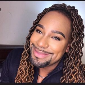 Meet your Posher, Logan